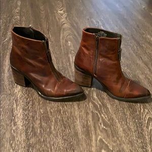 Claire FREEBIRD By Steven Cognac Bootie Size 7